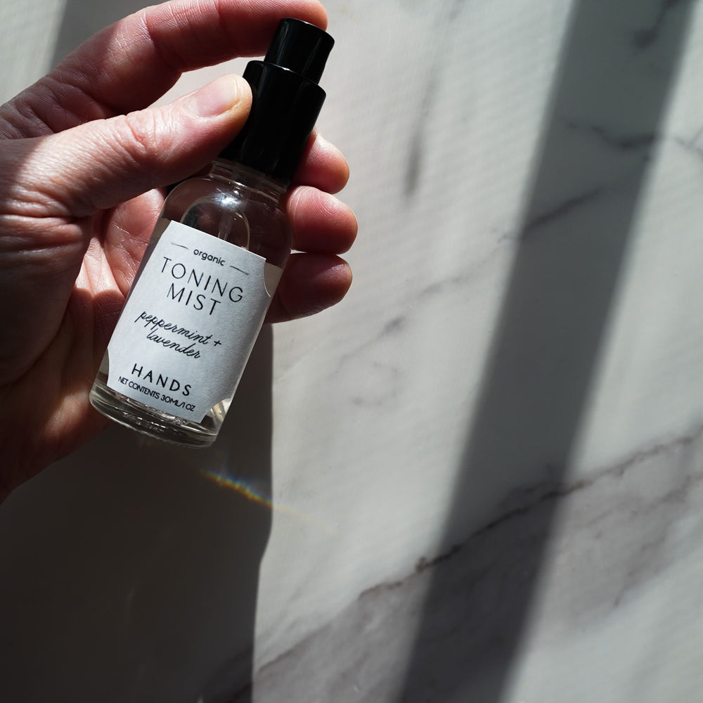 
                      
                        Botanical Reset Skin Duet
                      
                    